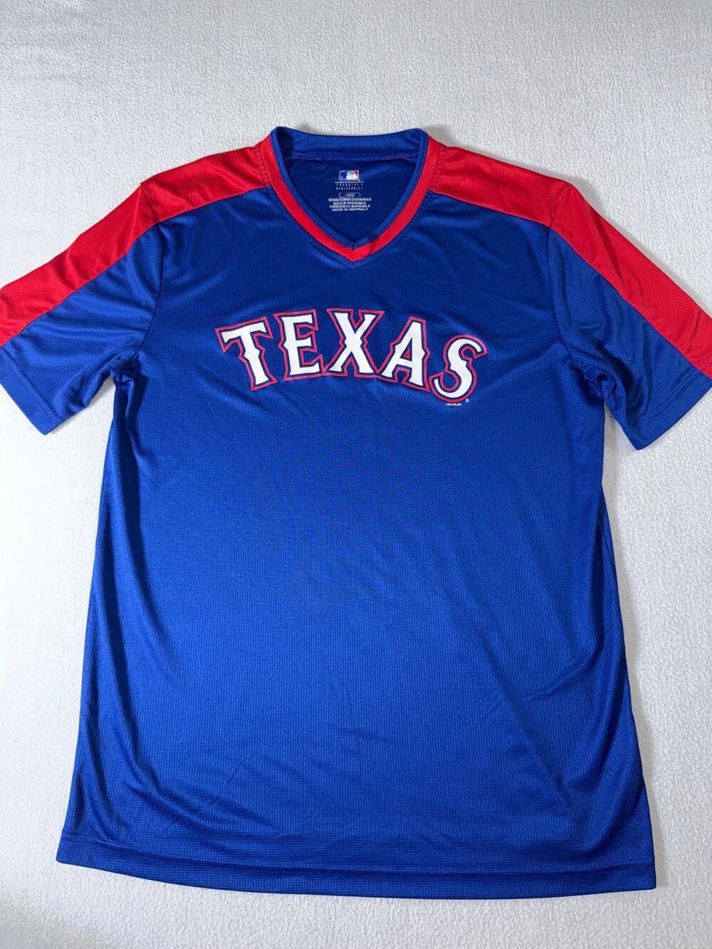 Texas Rangers MLB Men’s Large Blue Red Performance V-Neck T-Shirt